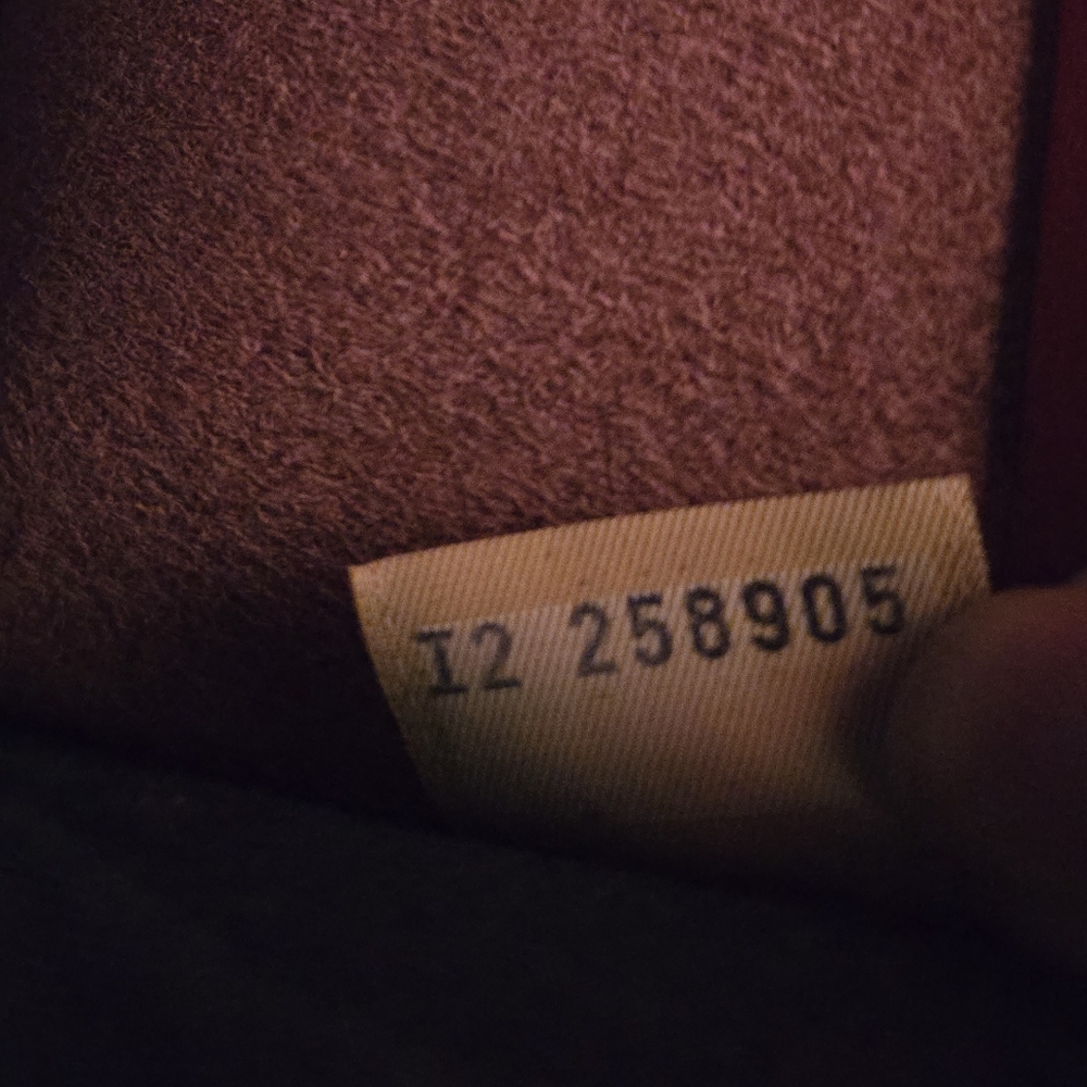 VINTAGE Alto Dooney & Bourke Red Leather Bag w/ Dust Bag.  Good used condition! - Picture 8 of 9